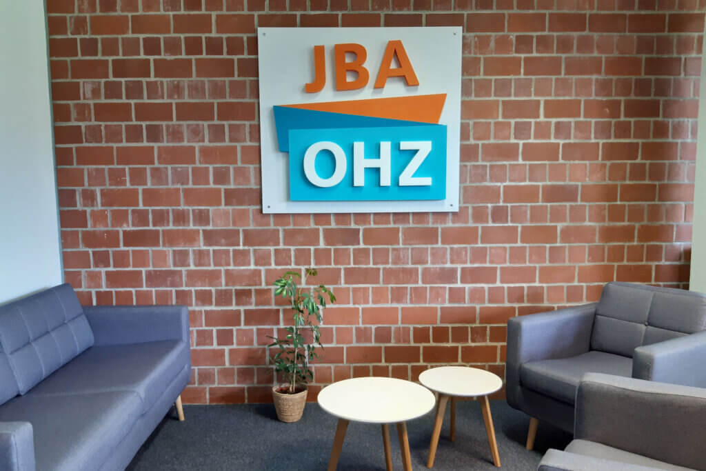 3D Firmenlogo "Jugendberufsagentur Landkreis Osterholz (JBA OHZ)" für die Wand