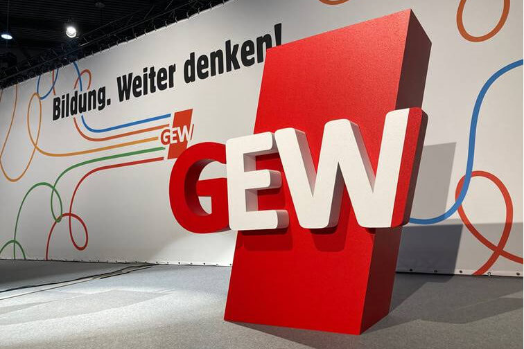 3D Logo "GEW" für die Bühne